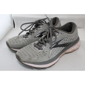 Brooks Women’s Ghost 13, Gray Running Shoes, Size 9 **photos